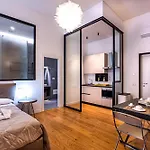 Bed & Breakfast Guesthost - Dimora Del Barone Salerno