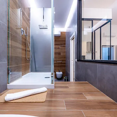 Guesthost - Dimora Del Barone 4*