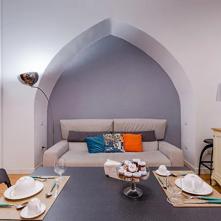 Bed & Breakfast Guesthost - Dimora Del Barone Salerno