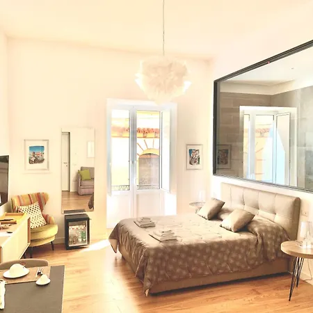 Guesthost - Dimora Del Barone Salerno